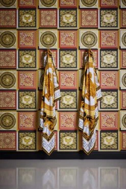 Versace Vliestapete 38704-6 Fliesen Optik Rot Schwarz 14 Versace Vliestapete 38704-6 Fliesen Optik Rot Schwarz -A.S. Creation Verkaufsgeschäft Vliestapete 38704 6 Fliesen Optik Rot Schwarz VERSACE Home Tapete 63213747 2